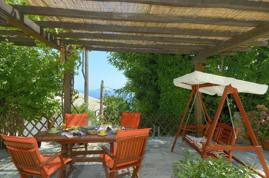 Guesthouse Iris Цагкарада Екстер'єр фото